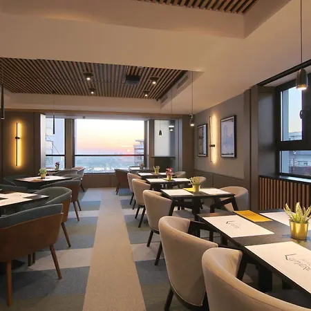 Hotel Lumiere