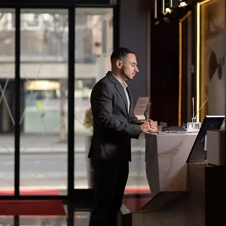 Lumiere Hotel 4*