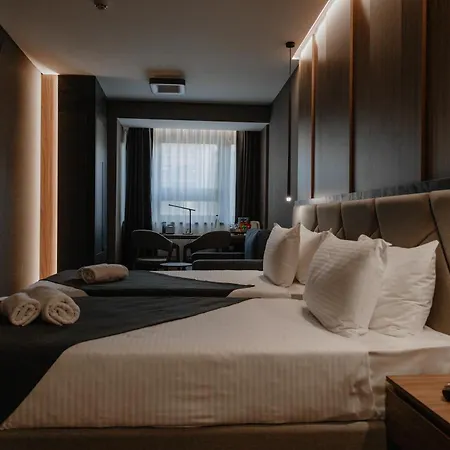 Lumiere 4*