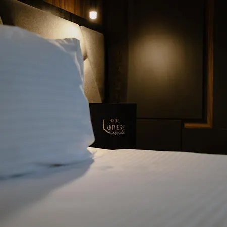 Lumiere 4*